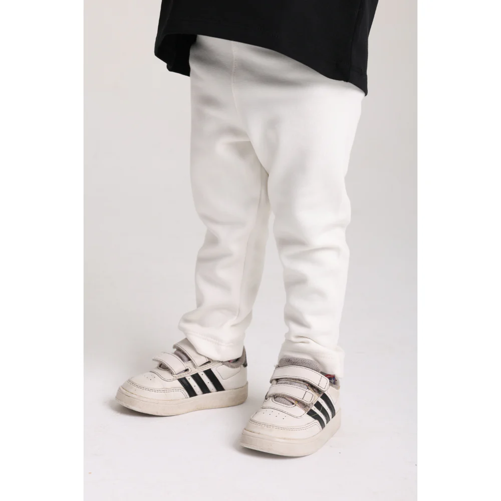 Unisex Interlock Fur Leggings – Off-White - Image 2
