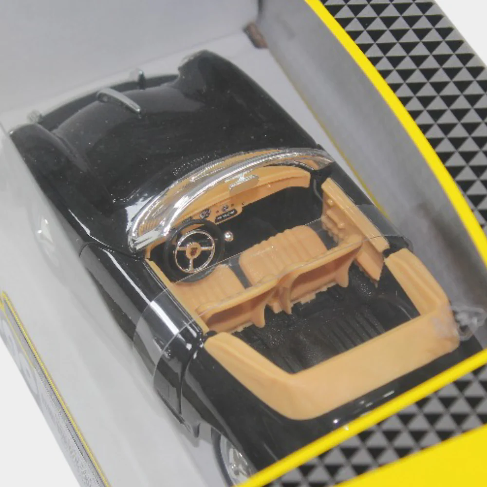 Bburago 1961 Porsche 356B Cabriolet Die-Cast Model Car – 1:24 Scale - Image 5