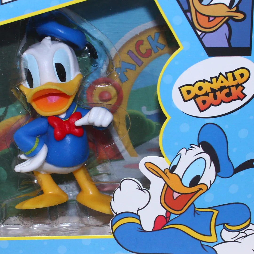 Disney Collector's Edition Donald Duck Figure - Image 4