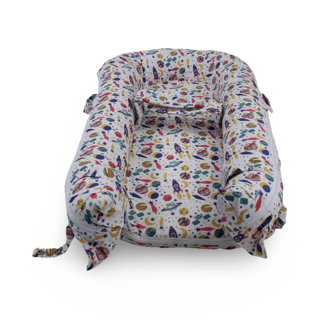 Cotton Baby Nest – Rocket Print (70×40×18 cm) - Image 2