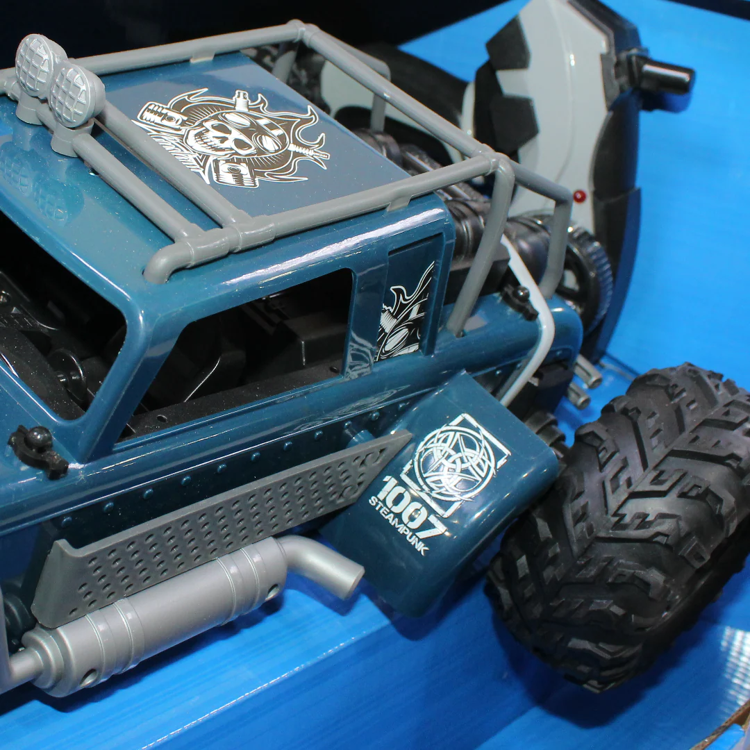 Crazon Angel Monster Truck 2.4GHz Stunt RC Car – Blue - Image 3