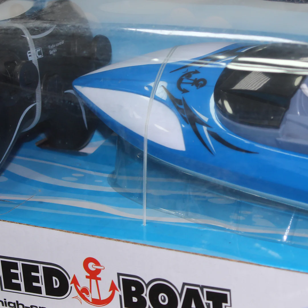 High-Speed R/C Competition Speed Boat – Blue - Image 4