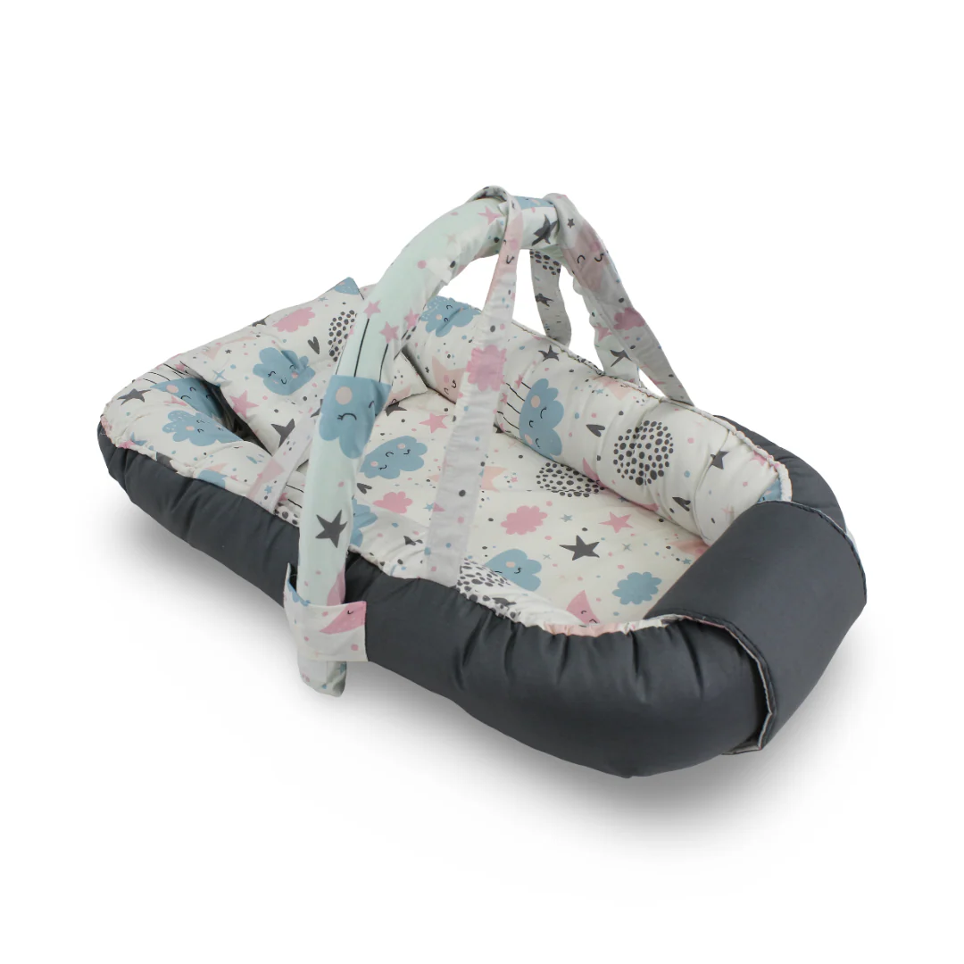 Cotton Baby Nest – Off-White & Dark Grey with Stars Print - Image 2
