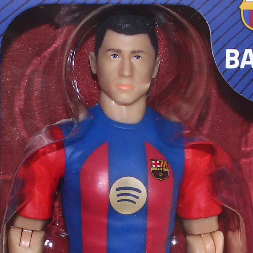 Banbo Toys Sockers FC BarcelonaRobert Lewandowski Action Figure - Image 4