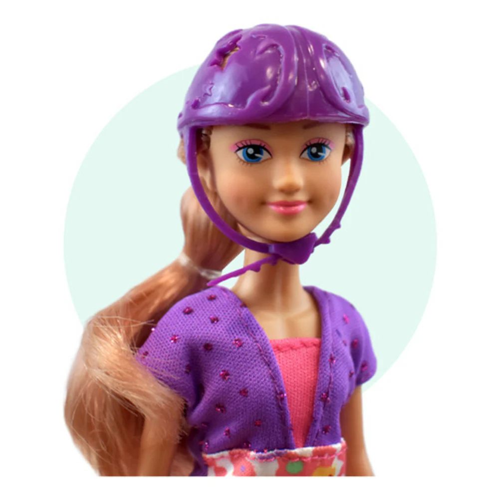 Defa Lucy Sisters Skating - Image 3