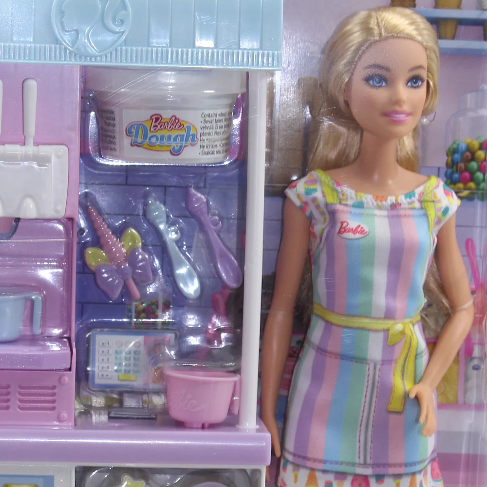Mattel Barbie Ice Cream Shopkeeper Playset + Accessories - Image 4