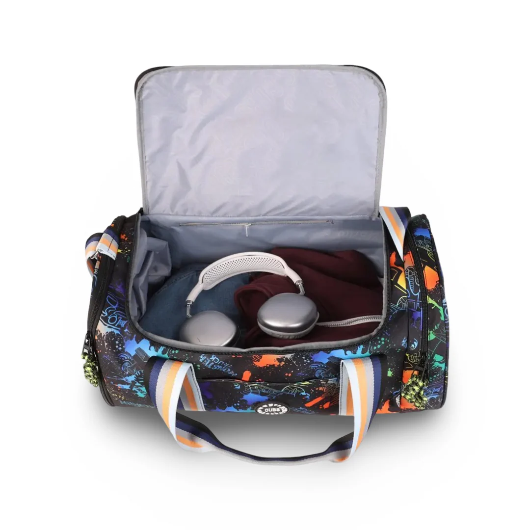 Cubs Monster Truck Large Duffel Two Pockets - Image 4