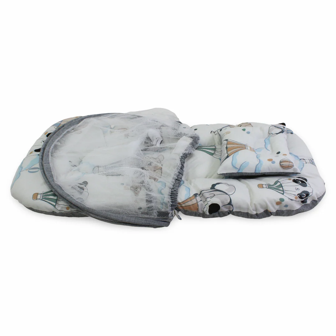 Cotton Mosquito Net – Off-White with Hot Air Balloon Print - Image 2