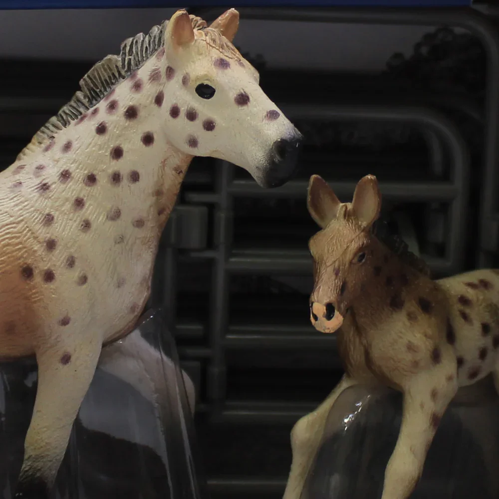 The World of Animals Model Series – 2 Horses Figurines - Image 3